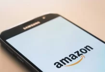 Какво означава тази поръчка да съдържа подарък в Amazon