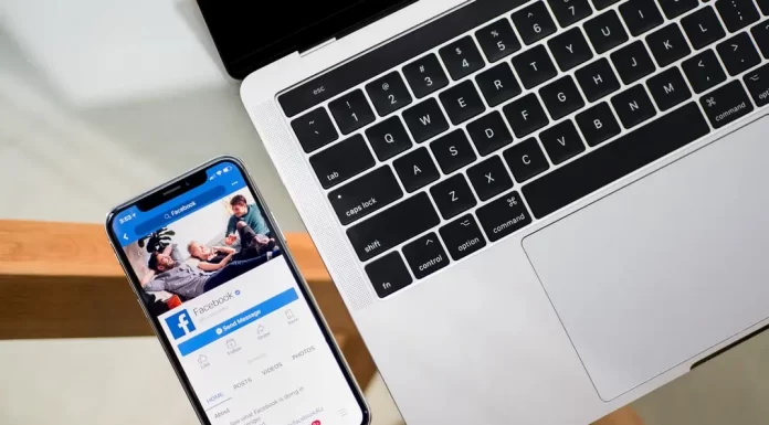 Как да актуализирате профила си във Facebook, без да публикувате