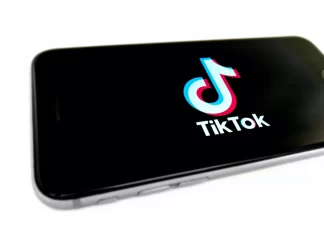 Как да добавяте персонализирани стикери в TikTok